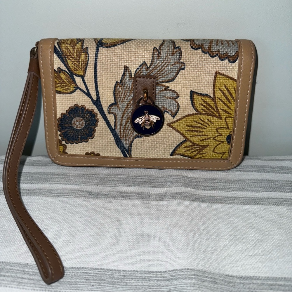 Spartina 449 Floral Wallet Wristlet with Bee charm